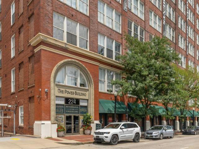 3 BR, 2 BA Apartment 224 East 8th Street Unit 306, Cincinnati, OH 45202