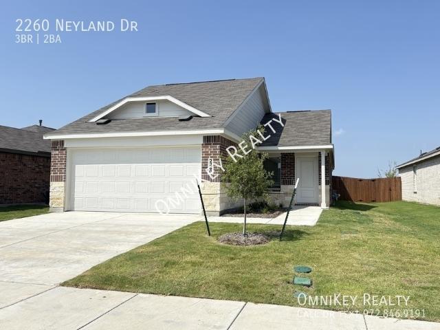 3 BR, 2 BA Apartment 2260 Neyland Dr, Ennis, TX 75119