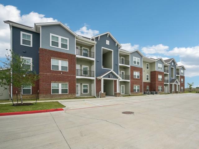 3 BR, 2 BA Apartment 2300 Wilmeth Road Unit 42325, McKinney, TX 75071