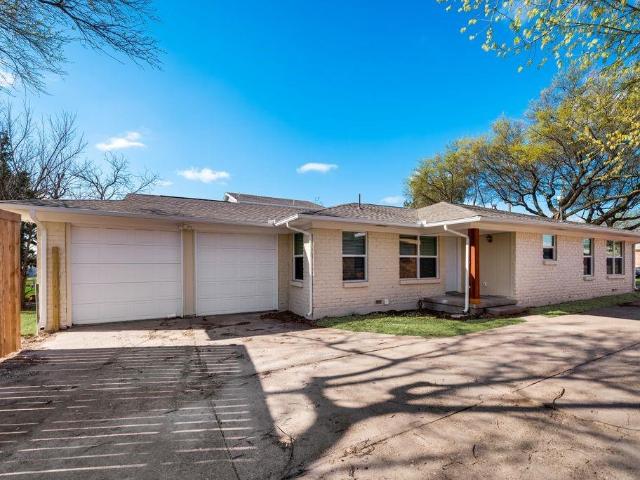 3 BR, 2 BA Apartment 2306 South Tyler St, Dallas, TX 75224