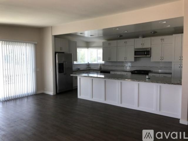 3 BR, 2 BA Apartment 2308 Grant Ave, Unit C, Redondo Beach, CA 90278