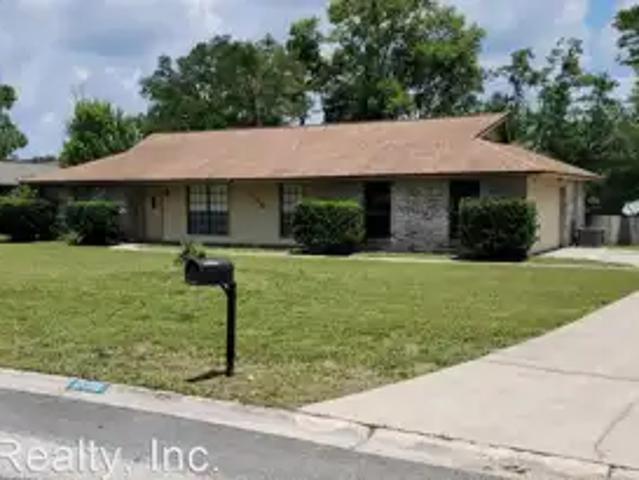 3 BR, 2 BA Apartment 230 Foxridge Rd, Orange Park, FL 32065