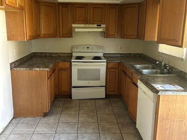 3 BR, 2 BA Apartment 2341 Bayswater Court, Orlando, FL 32837