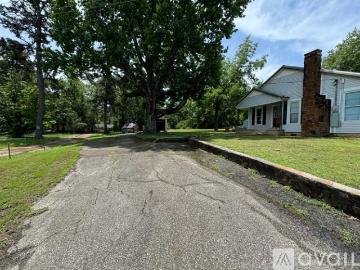 3 BR, 2 BA Apartment 2348 Texas 154, Gilmer, TX 75645