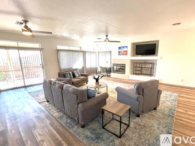 3 BR, 2 BA Apartment 2349 Ruffed Grouse Way, Laughlin, NV 89029