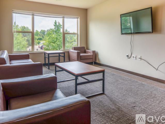 3 BR, 2 BA Apartment 234 North Prince Street, Unit Student Housing/Rent Per Bed, Whitewater, WI 53190