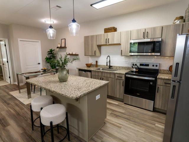 3 BR, 2 BA Apartment 23760 West 127th Street Unit 110, Plainfield, IL 60585