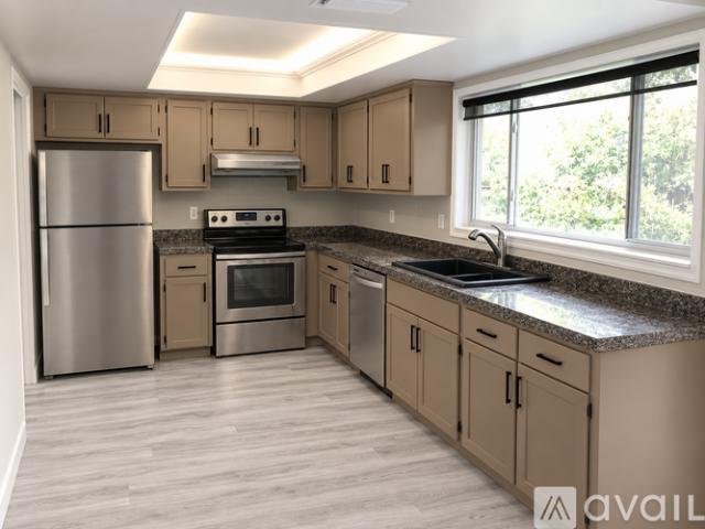 3 BR, 2 BA Apartment 2378 Covington Dr, Clearwater, FL 33763