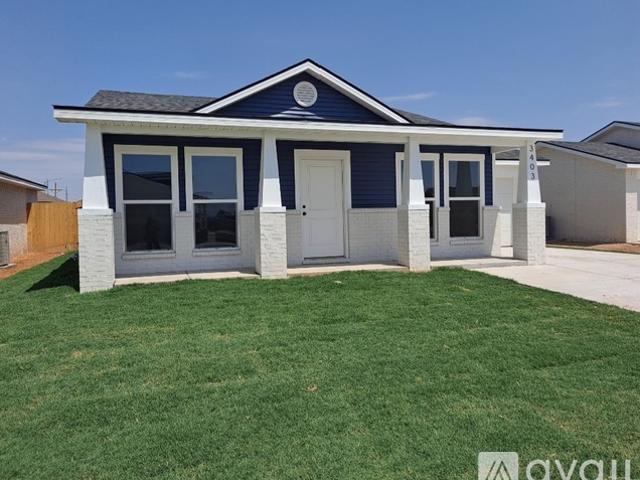 3 BR, 2 BA Apartment 3403 Venita Ave, Lubbock, TX 79407