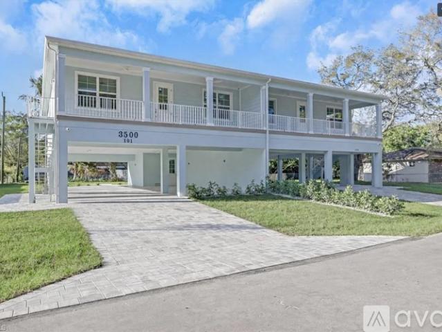 3 BR, 2 BA Apartment 3500 Croton Rd, Unit 102, Naples, FL 34104
