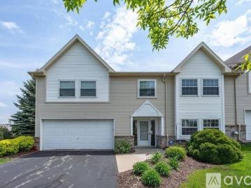 3 BR, 2 BA Apartment 350 Kristin Court West, Unit 350, Brookfield, WI 53045