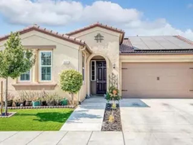 3 BR, 2 BA Apartment 3521 Lansing Ave, Clovis, CA 93619