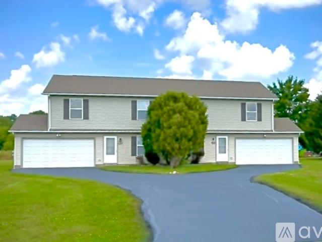 3 BR, 2 BA Apartment 3601 Farmview Circle, Unit 3601 Farmview Circle, Ravenna, OH 44266