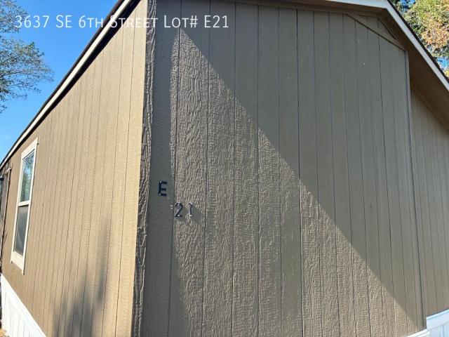 3 BR, 2 BA Apartment 3637 SE 6th Street Lot# E21, Topeka, KS 66607