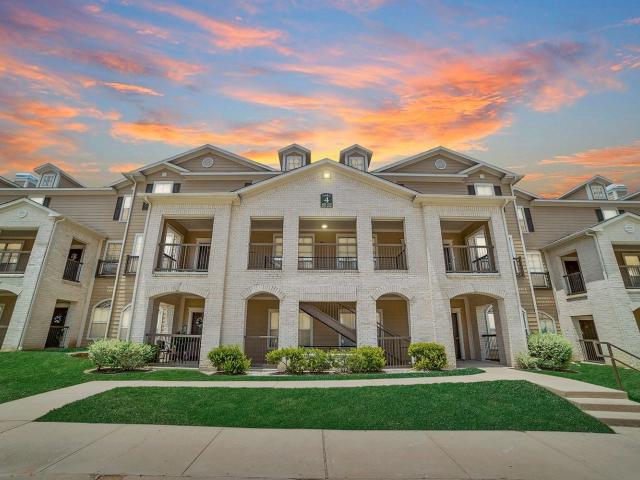 3 BR, 2 BA Apartment 3700 FM85 Unit 3 3102, Ennis, TX 75119