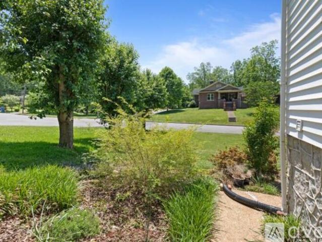 3 BR, 2 BA Apartment 3705 Lerch St, Chattanooga, TN 37411