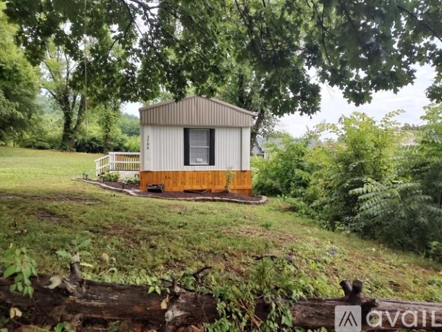 1 BR, 1 BA Apartment 3706 E Church St, Rockford, TN 37853