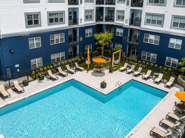 3 BR, 2 BA Apartment 370 Northside Dr NW Unit 1111, Atlanta, GA 30318