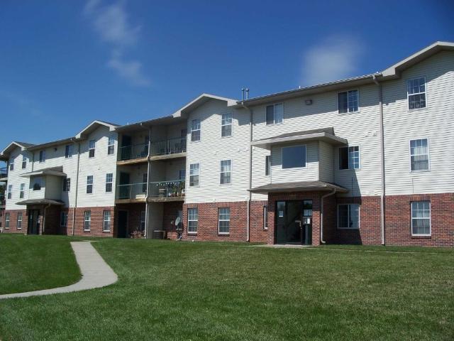 3 BR, 2 BA Apartment 3811 Baldwin Avenue Unit 32, Lincoln, NE 68504