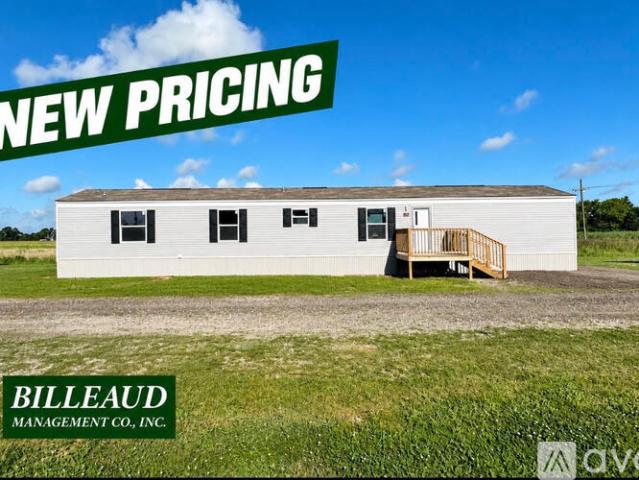 3 BR, 2 BA Apartment 3811 Ridge Rd, Rayne, LA 70578