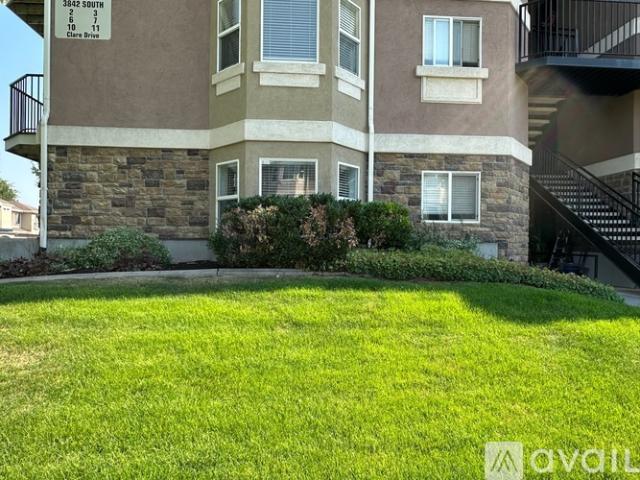3 BR, 2 BA Apartment 3842 South Clare Drive, Unit D3, West Valley City, UT 84119