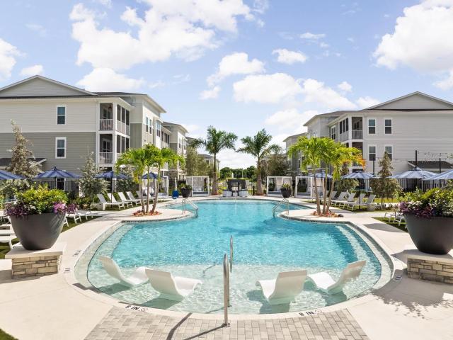 3 BR, 2 BA Apartment 3850 11th Dr Unit 8301, Vero Beach, FL 32960
