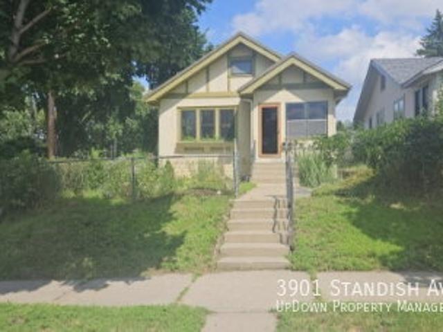 3 BR, 2 BA Apartment 3901 Standish Avenue, Minneapolis, MN 55407