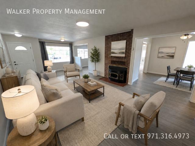 3 BR, 2 BA Apartment 3911 NE Garden Dr, Newberg, OR 97132
