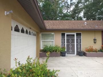 3 BR, 2 BA Apartment 3962 Basswood Dr, Sarasota, FL 34232