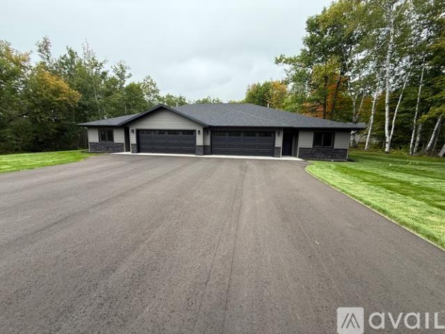 3 BR, 2 BA Apartment 3971 Haines Rd, Unit 1, Hermantown, MN 55811