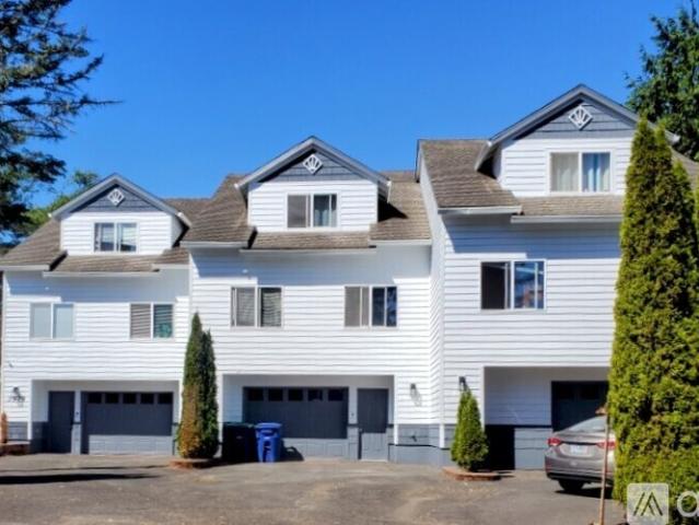 3 BR, 2 BA Apartment 3979 NE Johns Ave, Neotsu, OR 97364