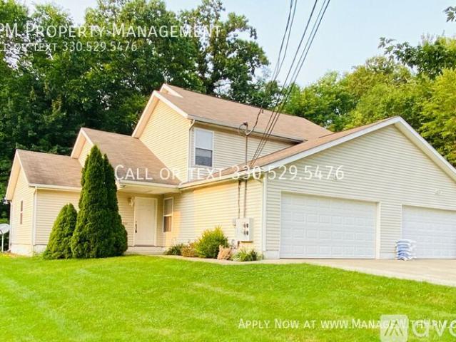 3 BR, 2 BA Apartment 3003 Thornton St NW, Unit 3003, North Canton, OH 44720