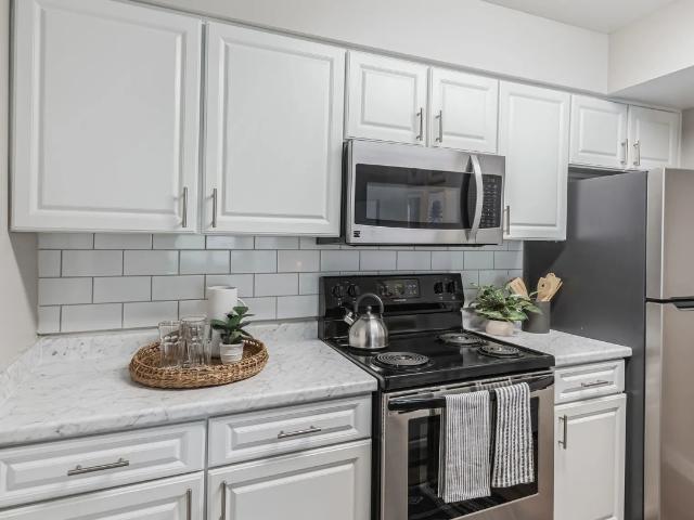 3 BR, 2 BA Apartment 300 Palmetto Park Boulevard Unit 13 1305, Lexington, SC 29072