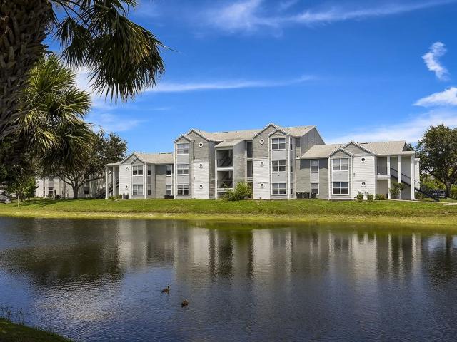 3 BR, 2 BA Apartment 300 Southeast Saint Lucie Boulevard Unit 07 202, Stuart, FL 34996