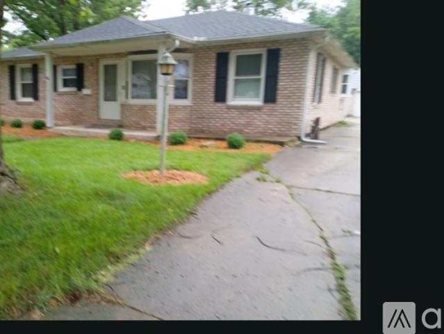 3 BR, 2 BA Apartment 301 Wolf Avenue, Englewood, OH 45322