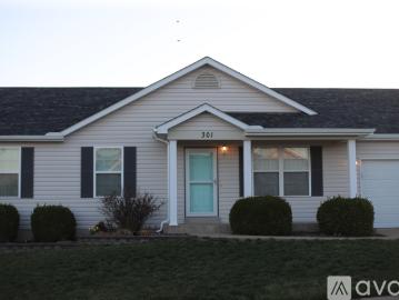 3 BR, 2 BA Apartment 301 Double Creek Drive, Wentzville, MO 63385