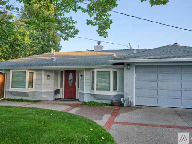 3 BR, 2 BA Apartment 301 Kathleen Drive, Pleasant Hill, CA 94523