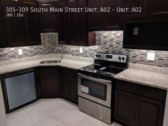 3 BR, 2 BA Apartment 305 309 South Main Street Unit: A02, Middletown, CT 06457