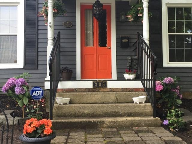 3 BR, 2 BA Apartment 305 West Maple Street, Johnson City, TN 37604