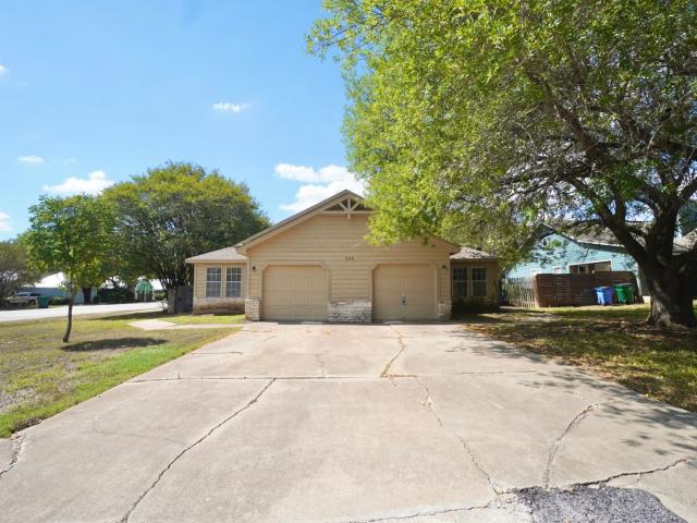 3 BR, 2 BA Apartment 305 Regatta Ct, Lakeway, TX 78734
