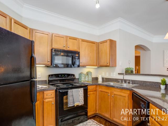 3 BR, 2 BA Apartment 306 Forest Center DrÂ, Houston, TX 77339