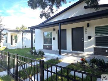 3 BR, 2 BA Apartment 3089 15th Ave S, Unit 3089, St Petersburg, FL 33712