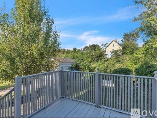 3 BR, 2 BA Apartment 30 Chester Street, Springfield, MA 01105
