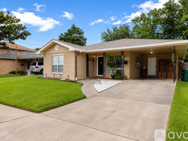 3 BR, 2 BA Apartment 3101 Danny Park, Metairie, LA 70002