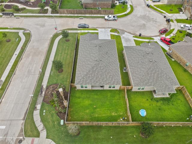 3 BR, 2 BA Apartment 3111 Freiberger Lane, Alvin, TX 77511