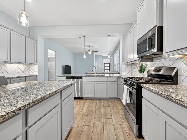 3 BR, 2 BA Apartment 31130 Cardrona Peak Place, Hockley, TX 77447