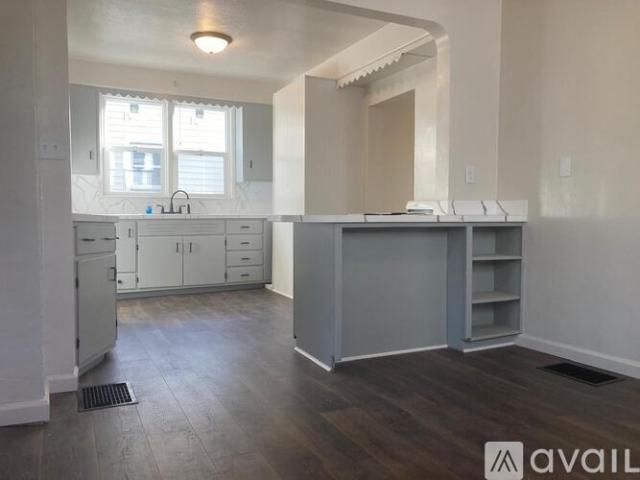 3 BR, 2 BA Apartment 311 N Rosedale Ave, Lima, OH 45805