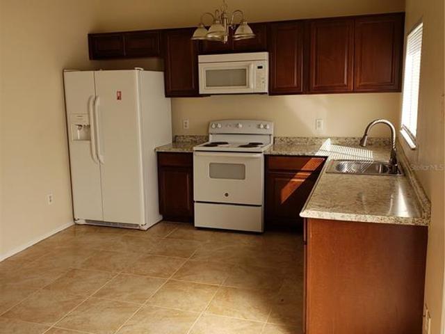 3 BR, 2 BA Apartment 311 Oak Ln Drive, Ocala, FL 34472