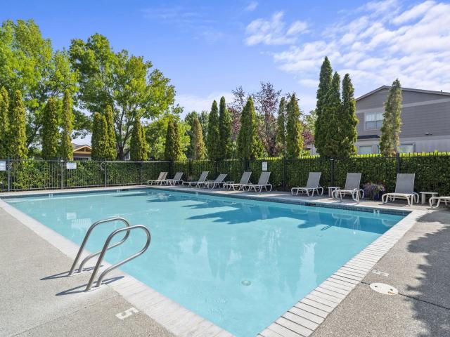 3 BR, 2 BA Apartment 3141 Alameda Street Unit 3125 09, Medford, OR 97504