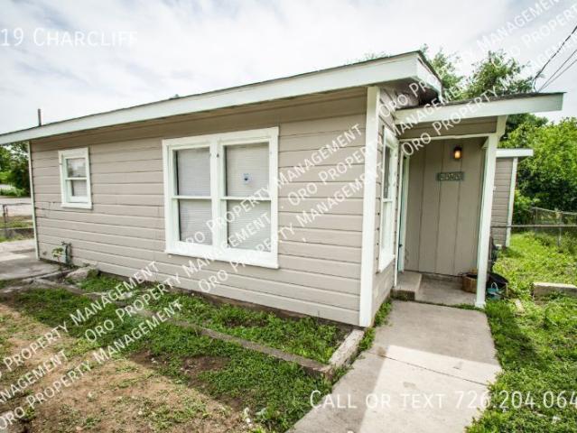 3 BR, 2 BA Apartment 319 Charcliff, San Antonio, TX 78220